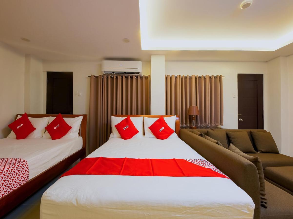 Oyo 848 Dona Aurora Condotel Quezon City Extérieur photo