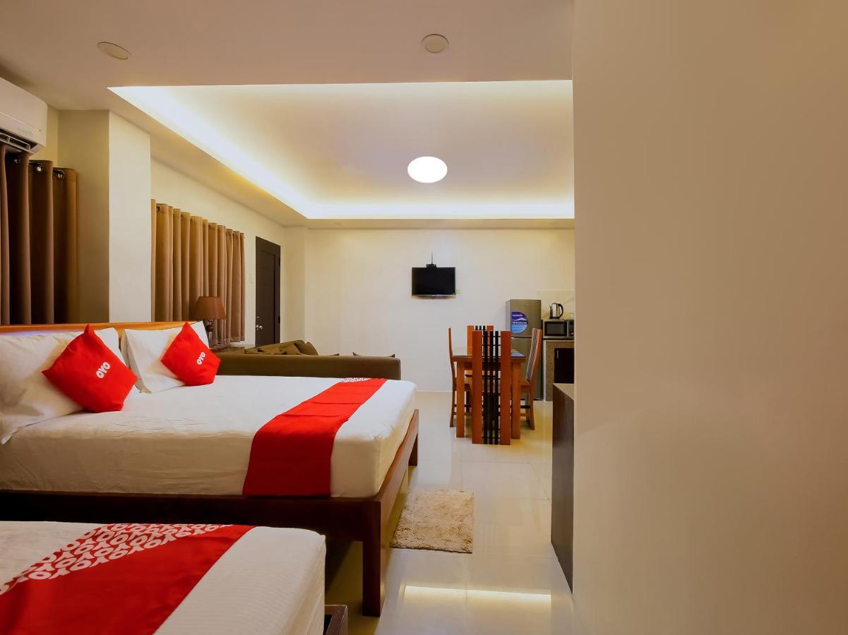 Oyo 848 Dona Aurora Condotel Quezon City Extérieur photo