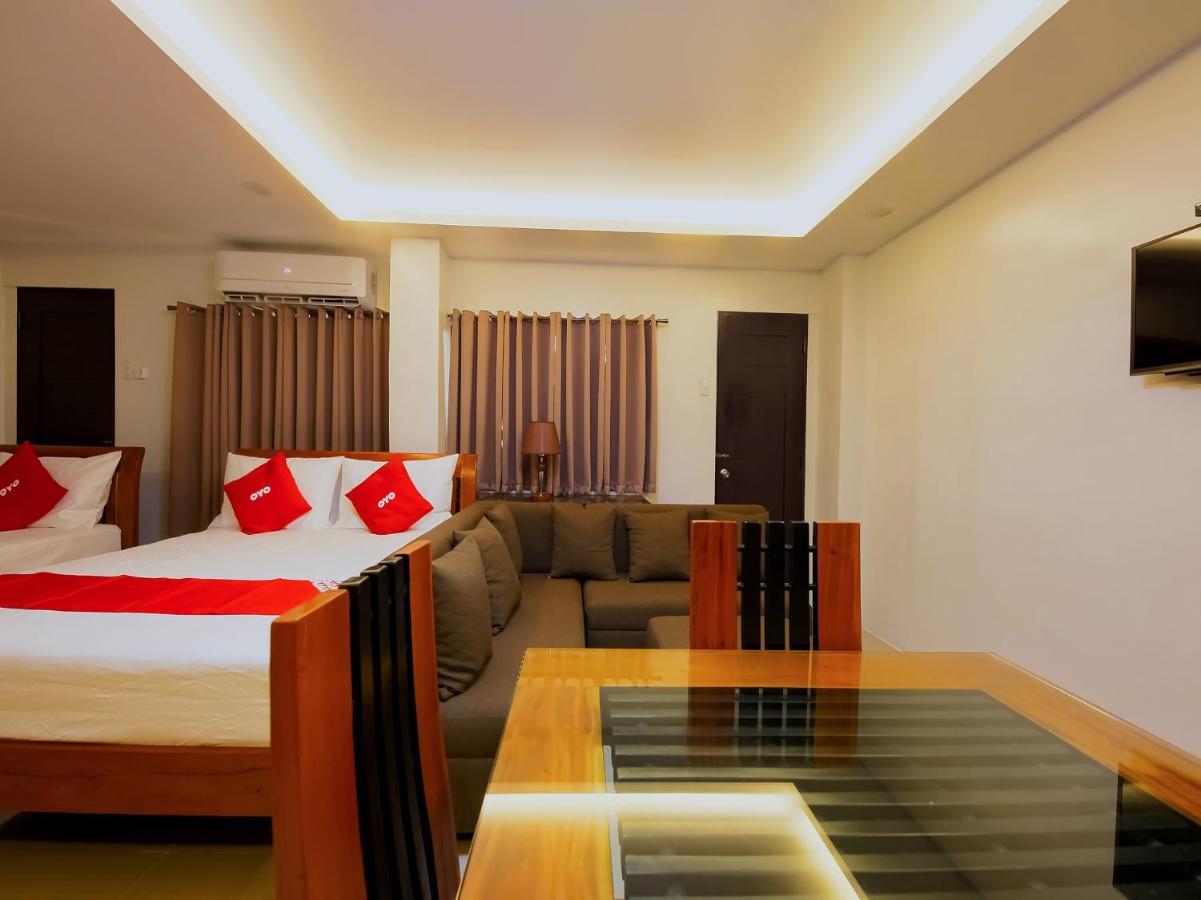 Oyo 848 Dona Aurora Condotel Quezon City Extérieur photo