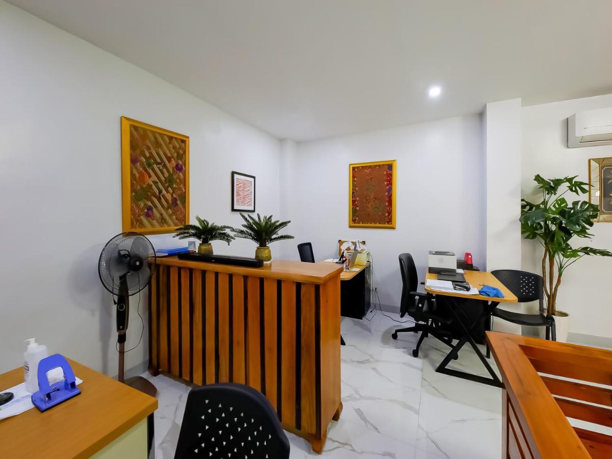 Oyo 848 Dona Aurora Condotel Quezon City Extérieur photo